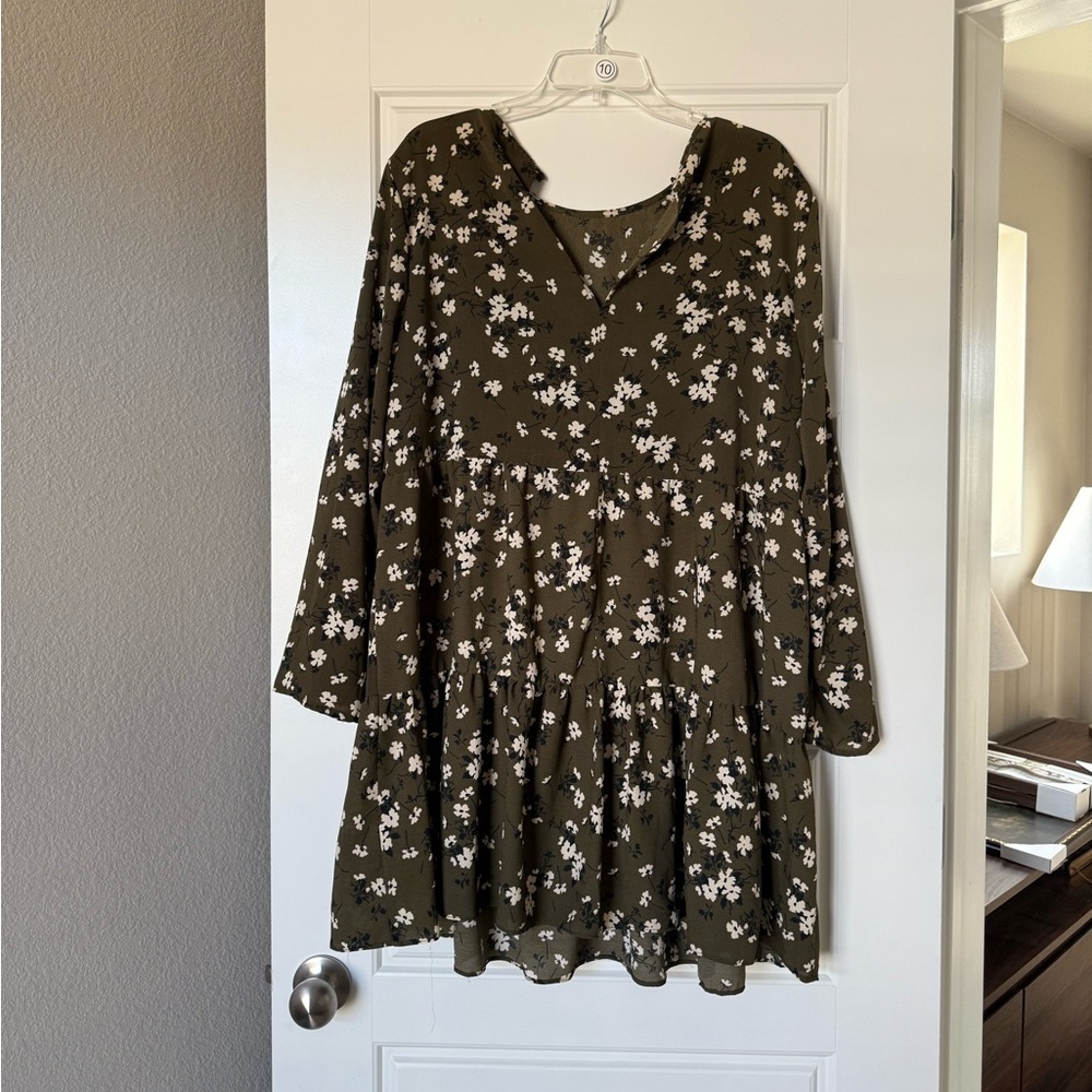 ASOS Womens Olive Green and White Floral Long Sleeve Midi Dress - Picture 8 of 9